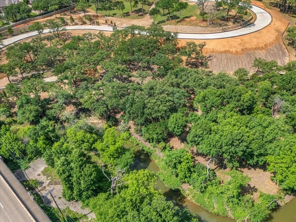 1.02 acres in Tarrant County gallery image 3