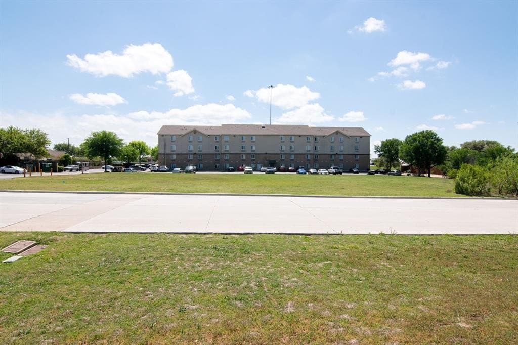 0.71 acres in Tarrant County gallery image 4