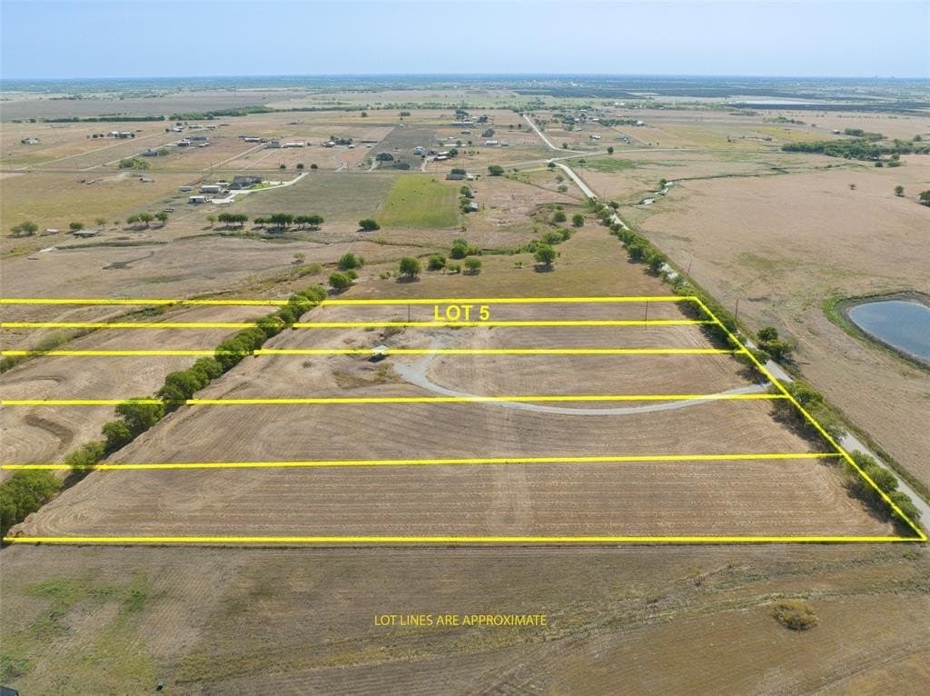 2.67 acres in Denton County gallery image 3