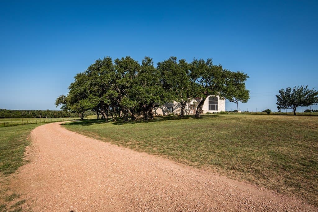 191.2 acres in Gillespie County gallery image 3