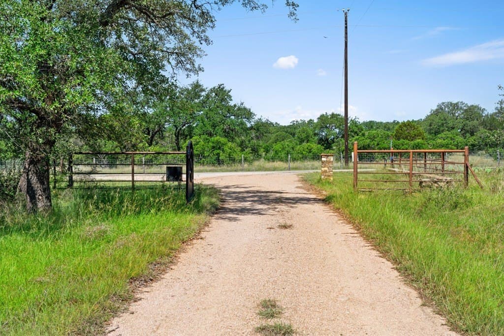 25 acres in Blanco County - photo 33