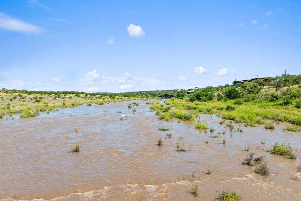 25 acres in Blanco County - photo 8
