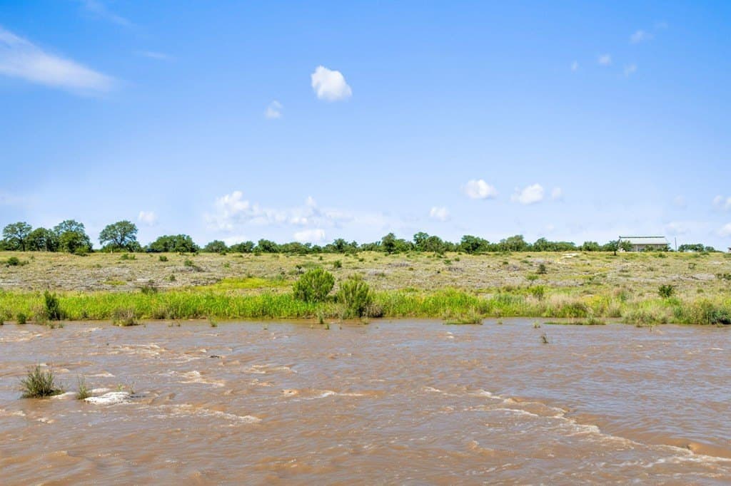 25 acres in Blanco County - photo 9