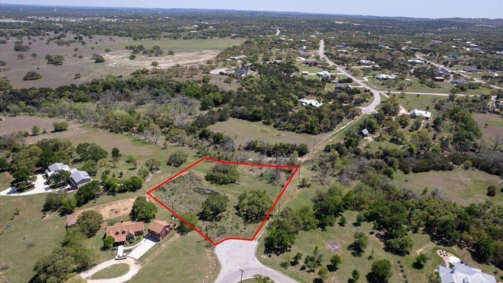 2.01 acres in Blanco County gallery image 2