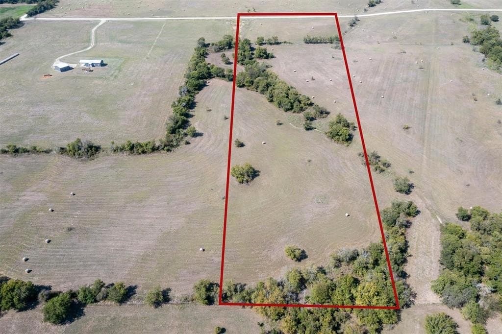 10.01 acres in Hill County gallery image 4