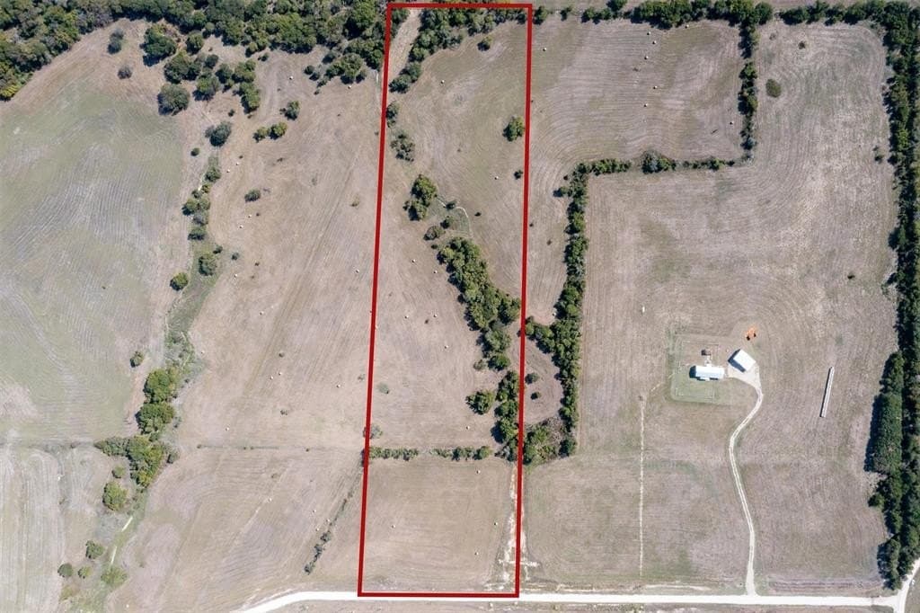 10.01 acres in Hill County gallery image 3