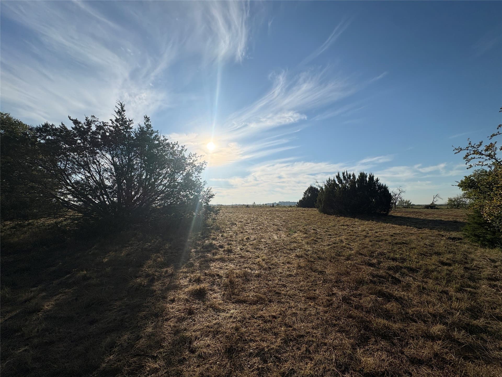 1.31 acres in Tarrant County - photo 3