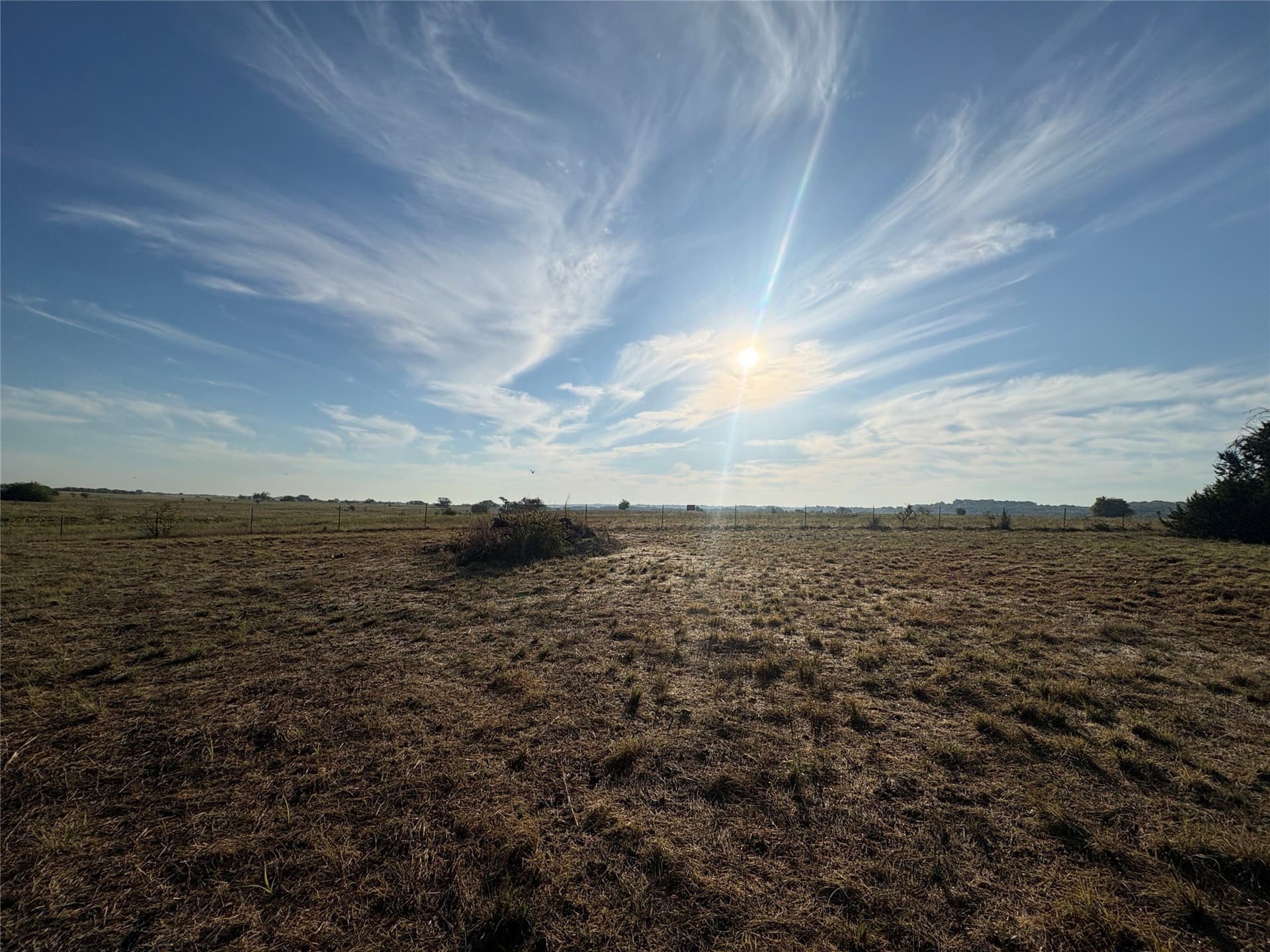 1.31 acres in Tarrant County - photo 5
