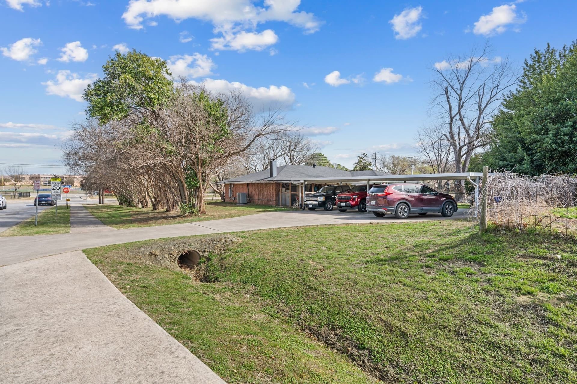 2.1 acres in Tarrant County - photo 8