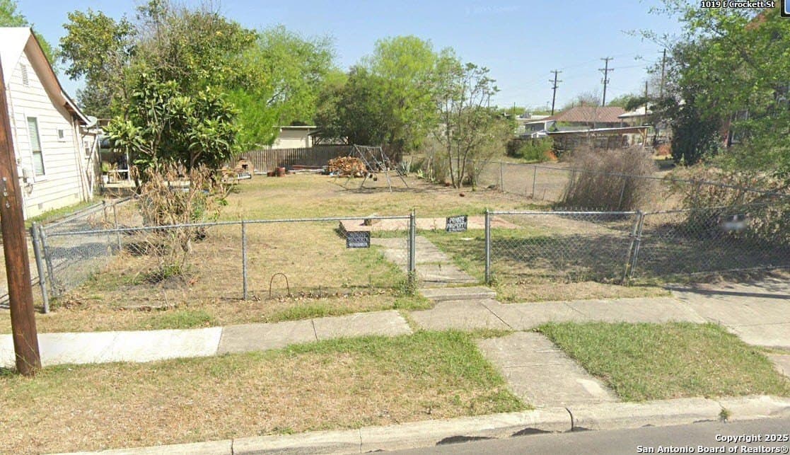 0.11 acres in Bexar County gallery image 2
