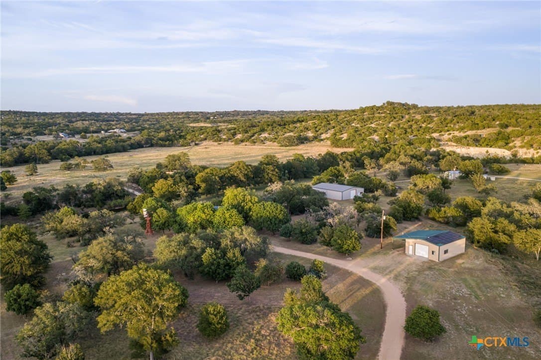 10.92 acres in Gillespie County - photo 3