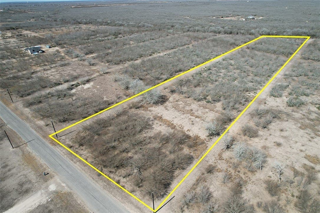 6.31 acres in Jim Wells County gallery image 2