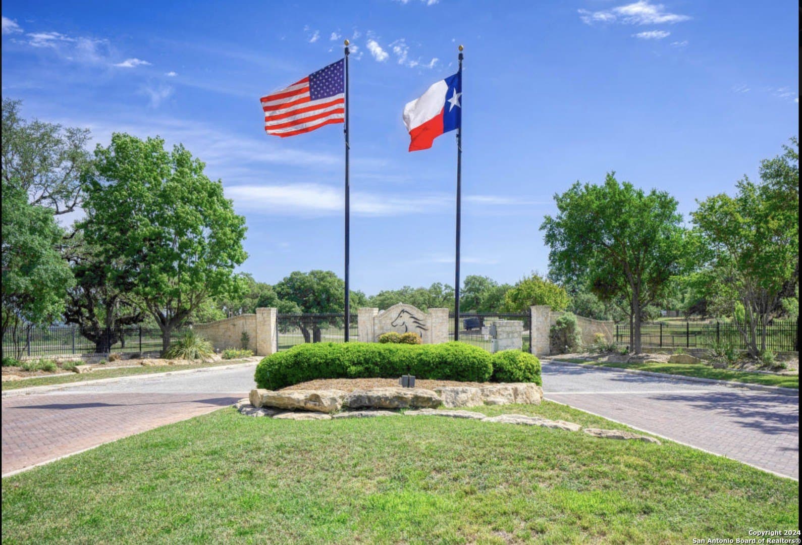 2.52 acres in Bandera County