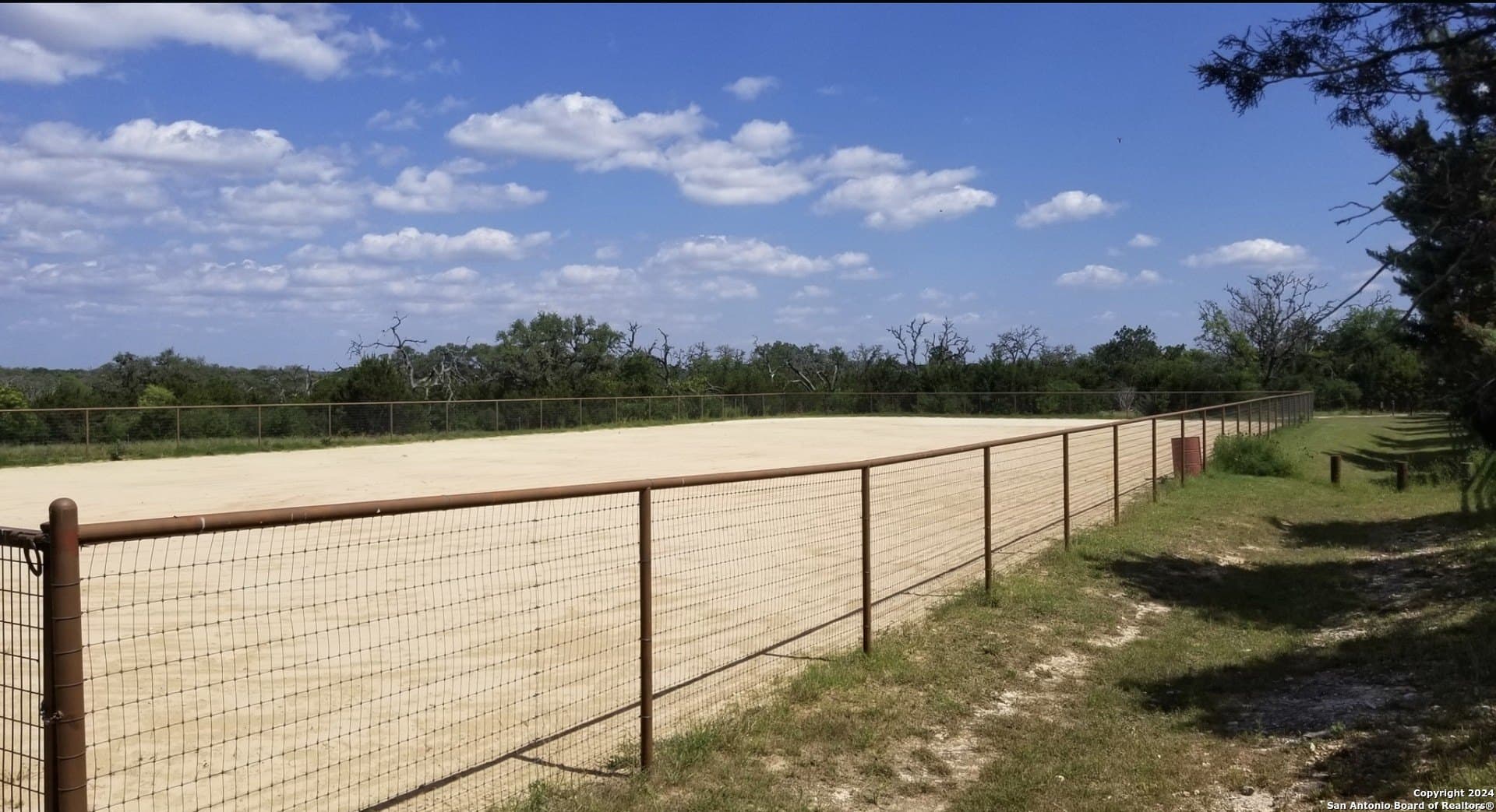 2.52 acres in Bandera County - photo 7