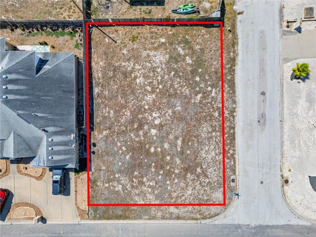 0.18 acres in Nueces County - photo 3
