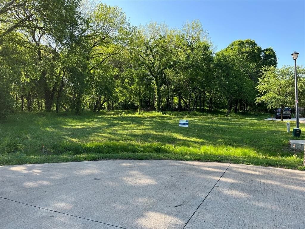 1.21 acres in Dallas County