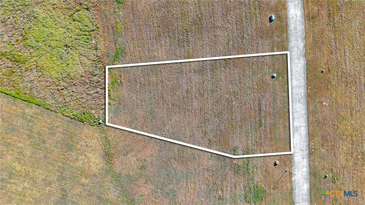 0.31 acres in Calhoun County - photo 6
