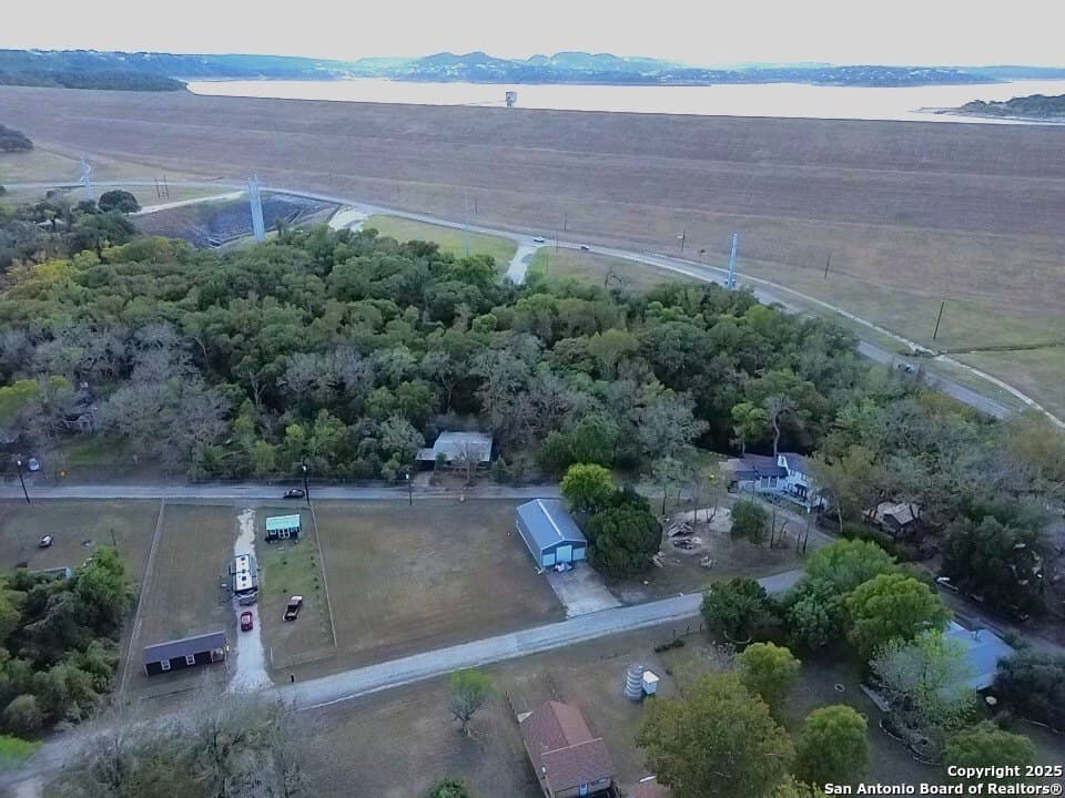 0.73 acres in Comal County gallery image 2