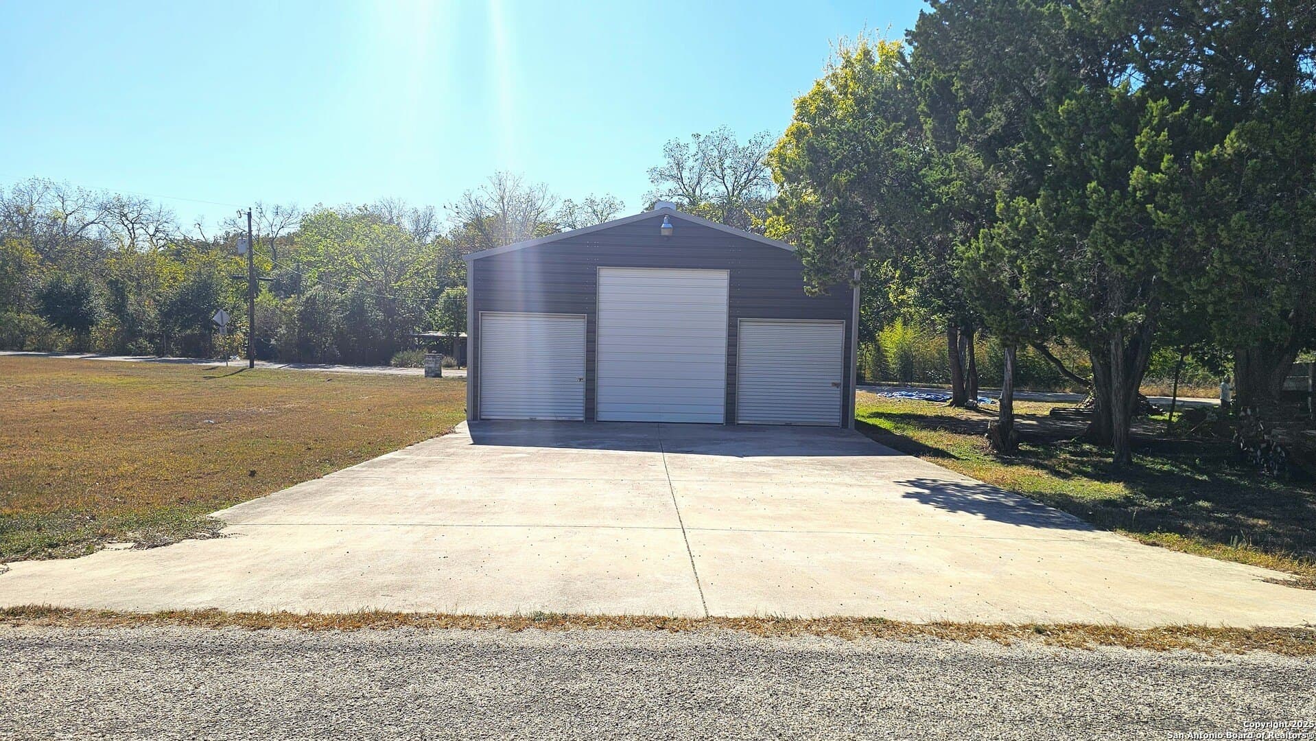 0.73 acres in Comal County gallery image 3
