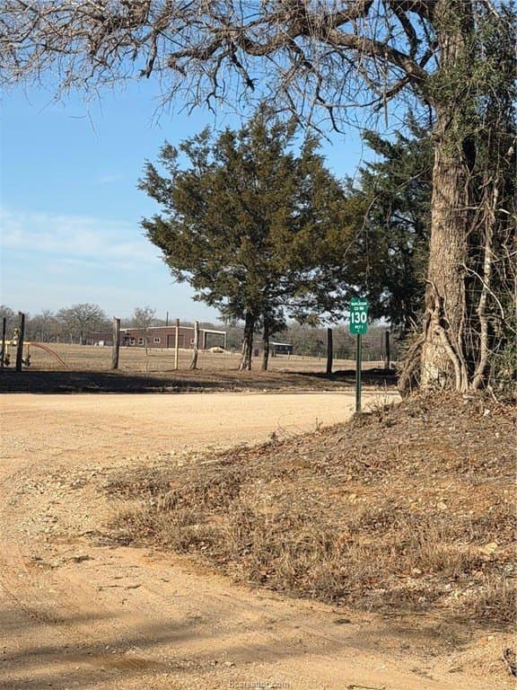 5 acres in Burleson County - photo 11