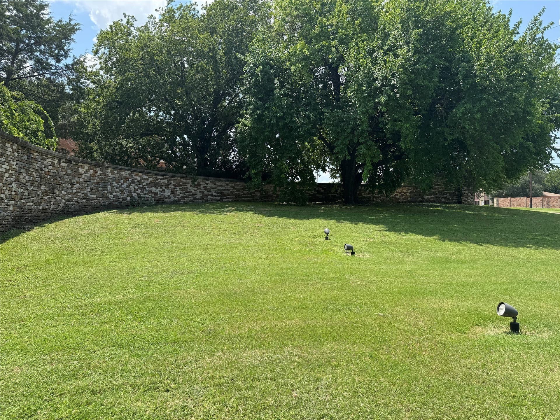 0.22 acres in Dallas County - photo 6