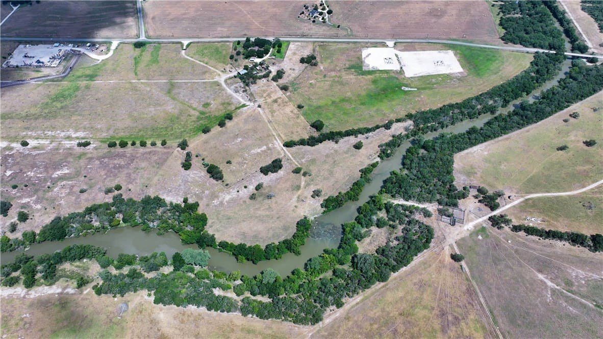 57 acres in Karnes County gallery image 4