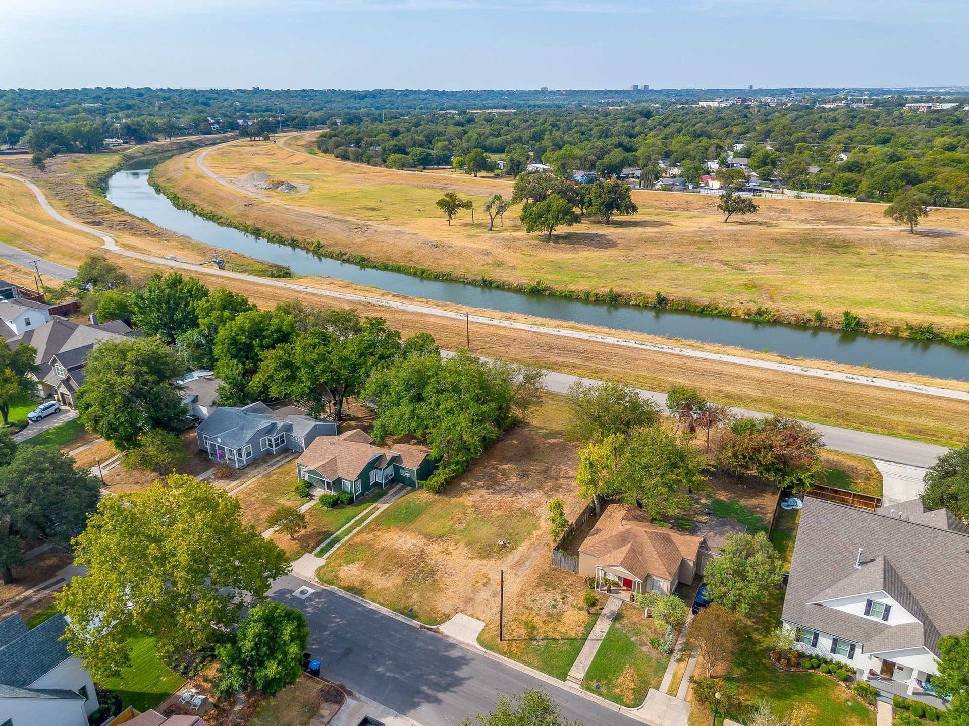 0.16 acres in Tarrant County - photo 5