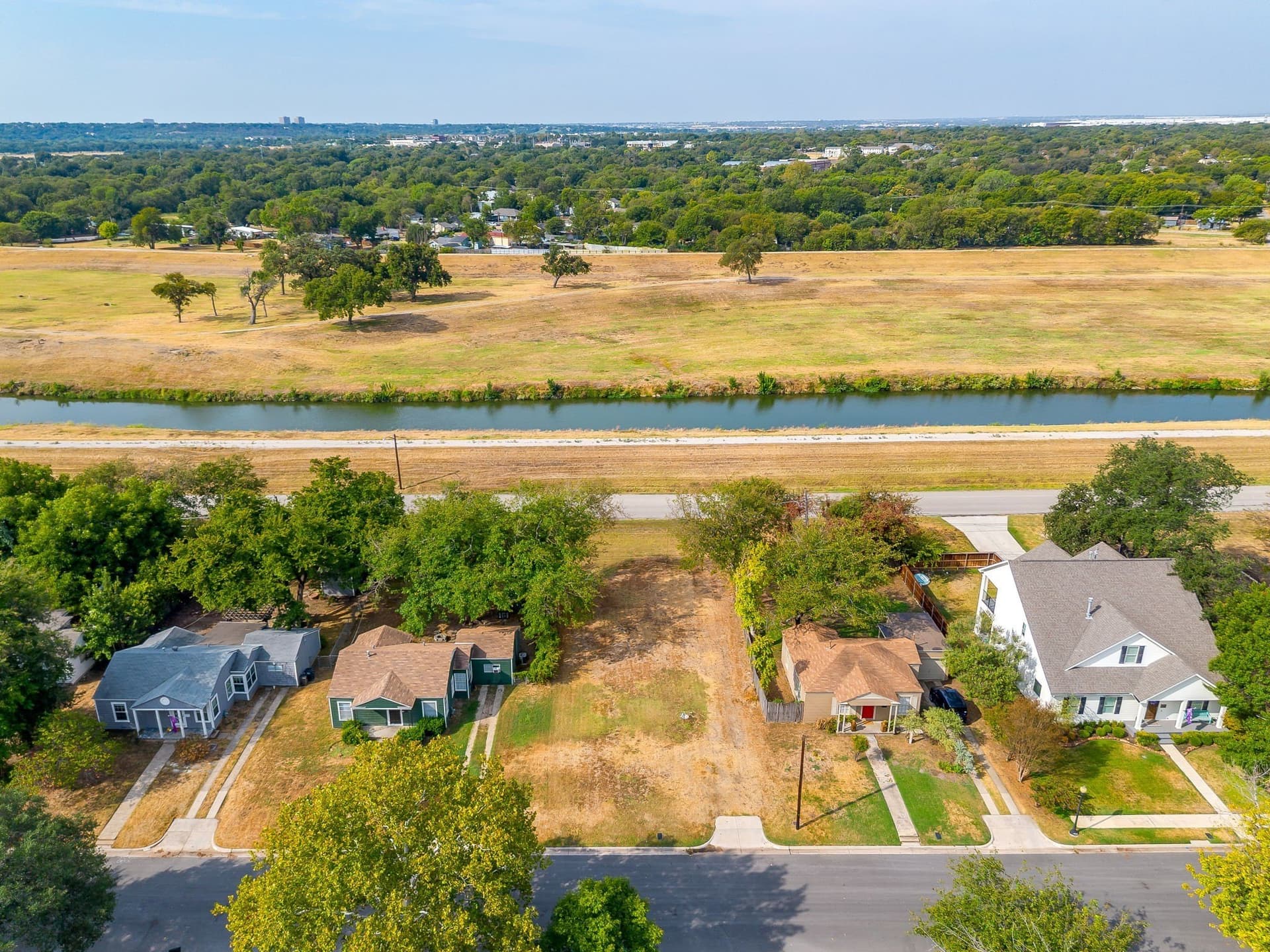 0.16 acres in Tarrant County - photo 6