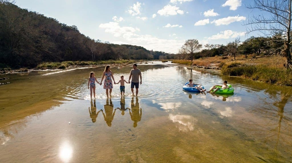 9.84 acres in Kerr County gallery image 2