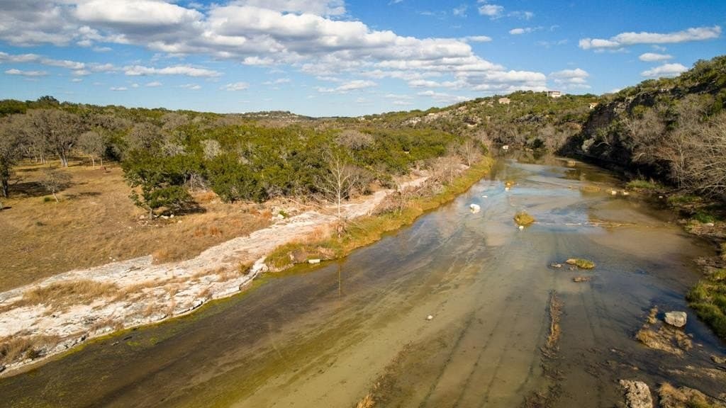 9.84 acres in Kerr County