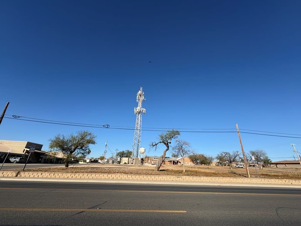 0.5 acres in Dimmit County gallery image 4