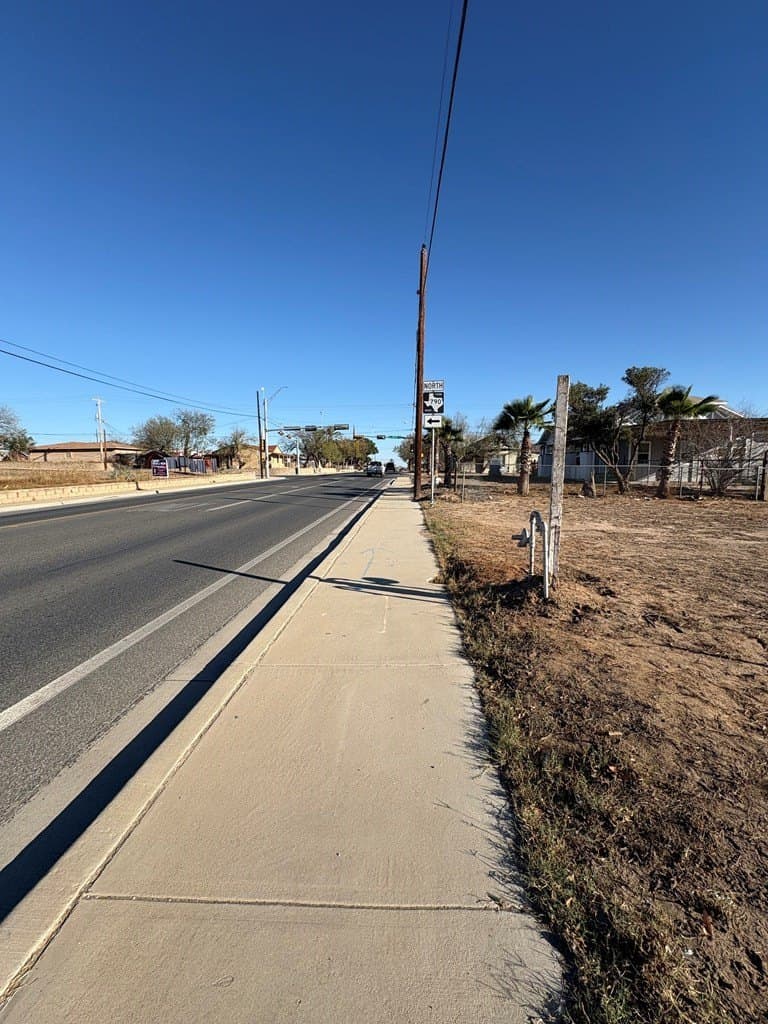 0.5 acres in Dimmit County gallery image 3