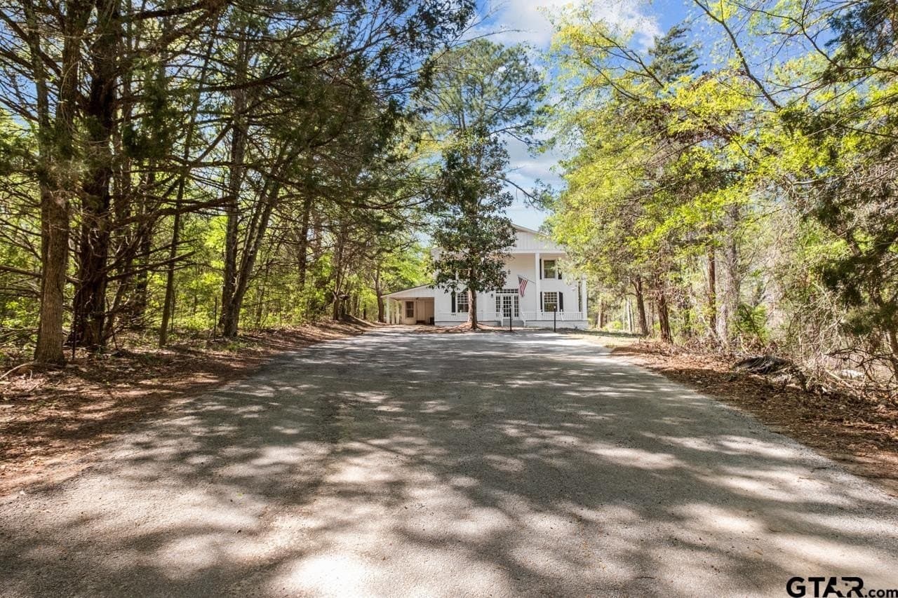 8,680 acres in Smith County gallery image 3