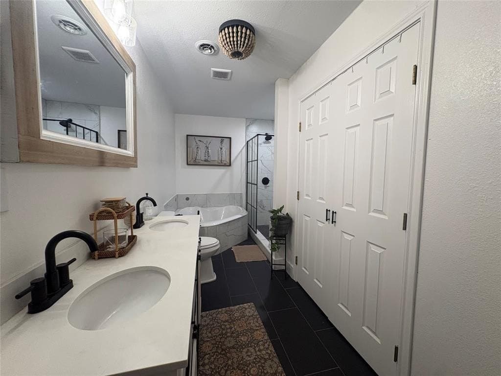 10 acres in Titus County gallery image 3