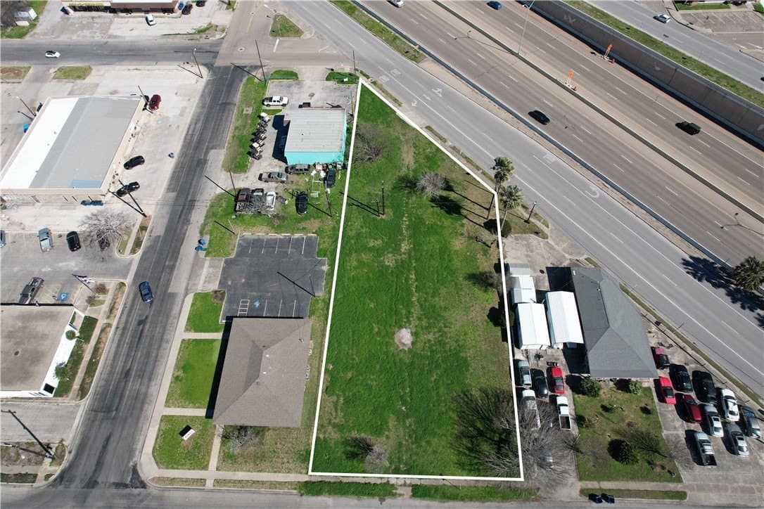 0.19 acres in San Patricio County - photo 8