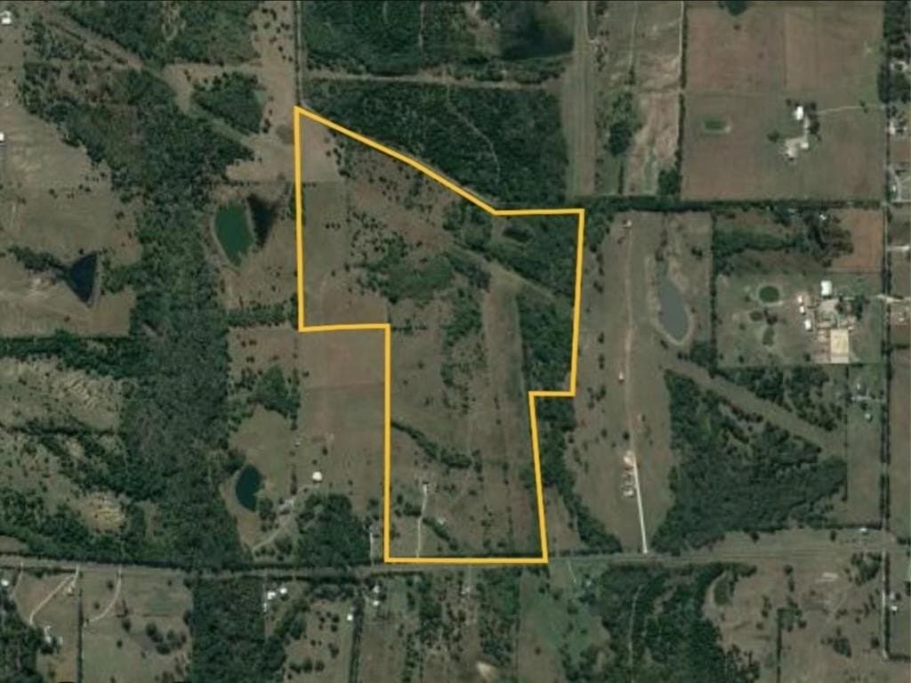 20 acres in Hunt County