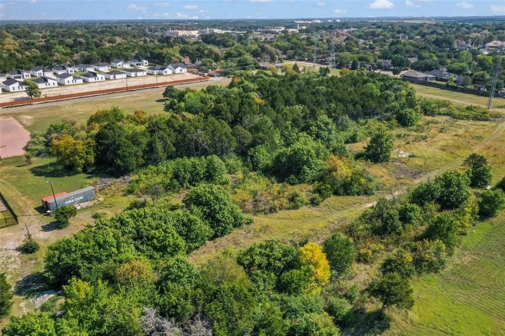 5.69 acres in Dallas County gallery image 3