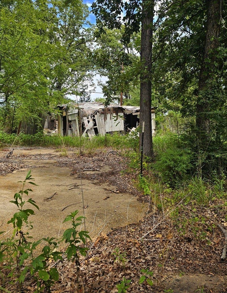 0.57 acres in Henderson County gallery image 2