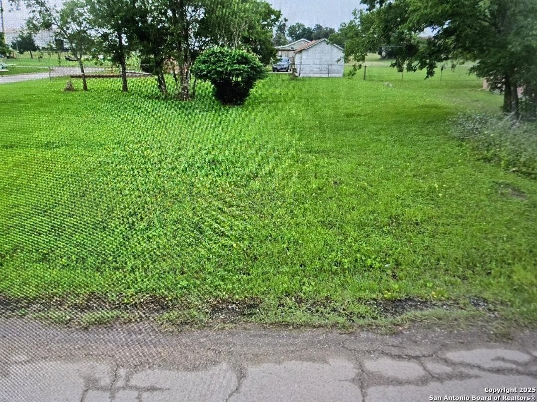 0.15 acres in Milam County - photo 6