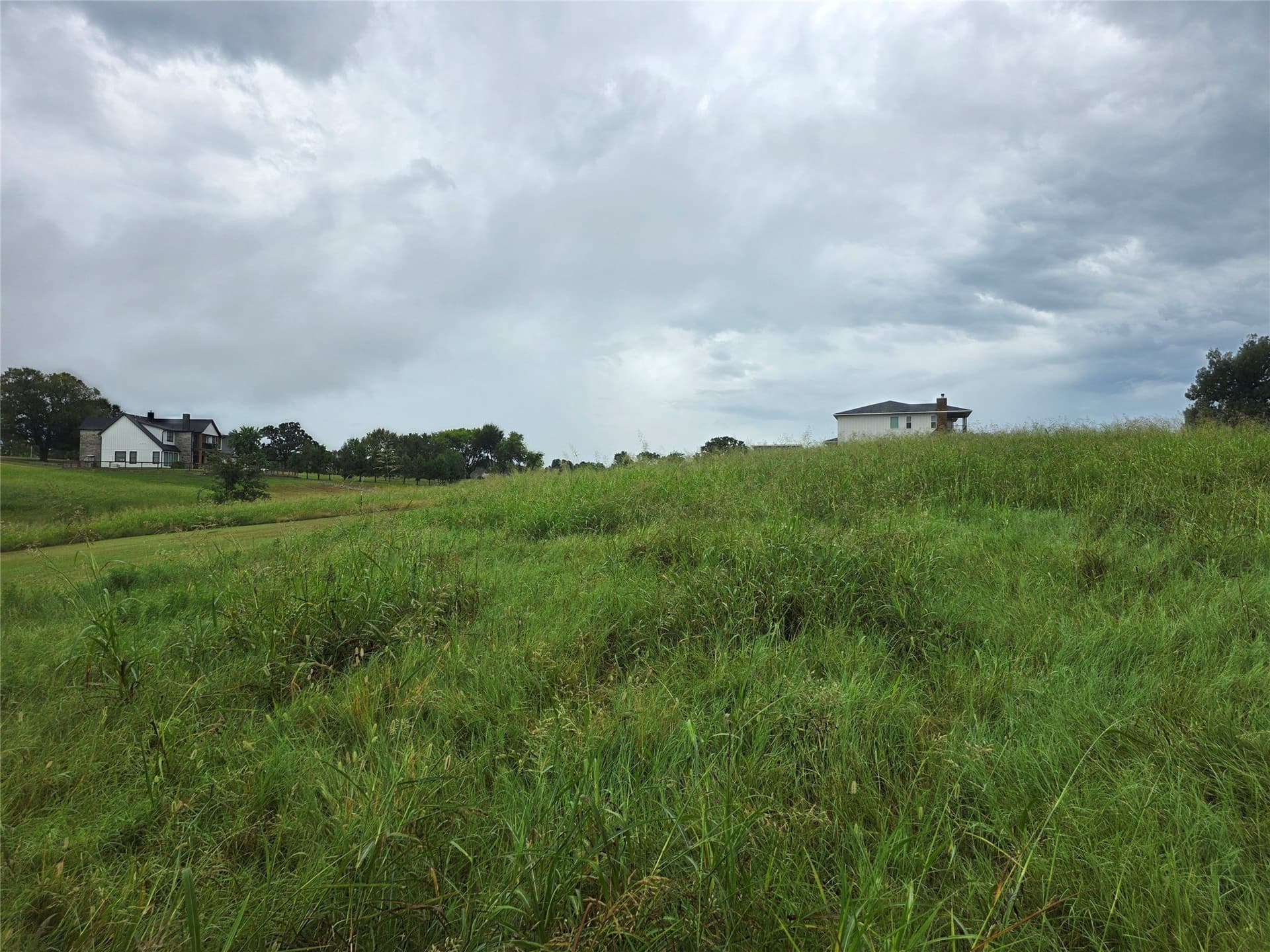 1.08 acres in Henderson County gallery image 2