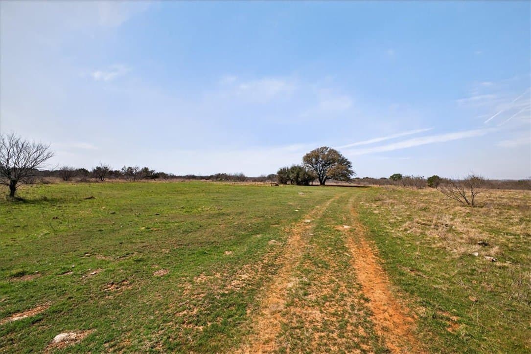 731.69 acres in Palo Pinto County - photo 15