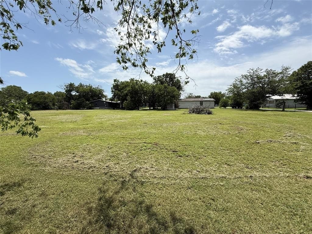0.23 acres in Erath County gallery image 3