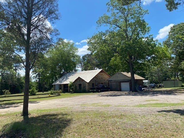 6.98 acres in Henderson County gallery image 4