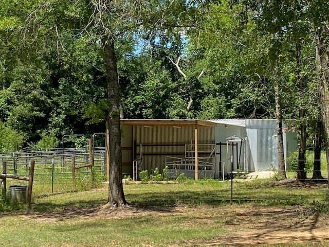 6.98 acres in Henderson County gallery image 2