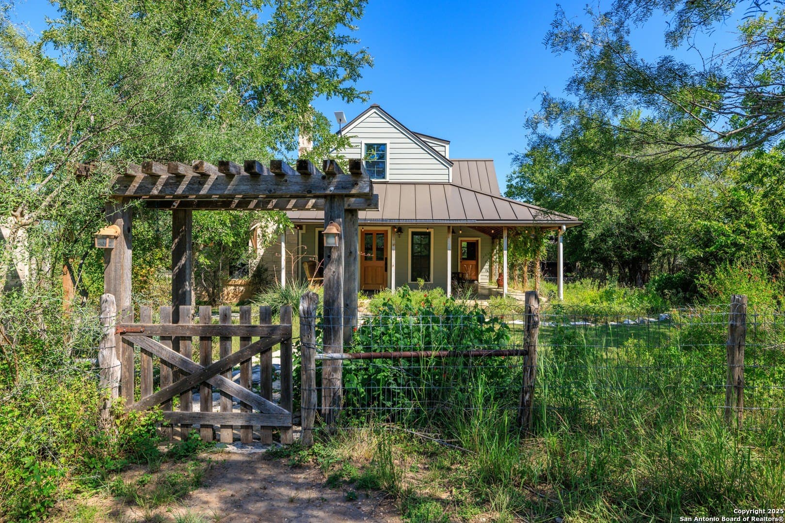 79 acres in Gillespie County gallery image 2