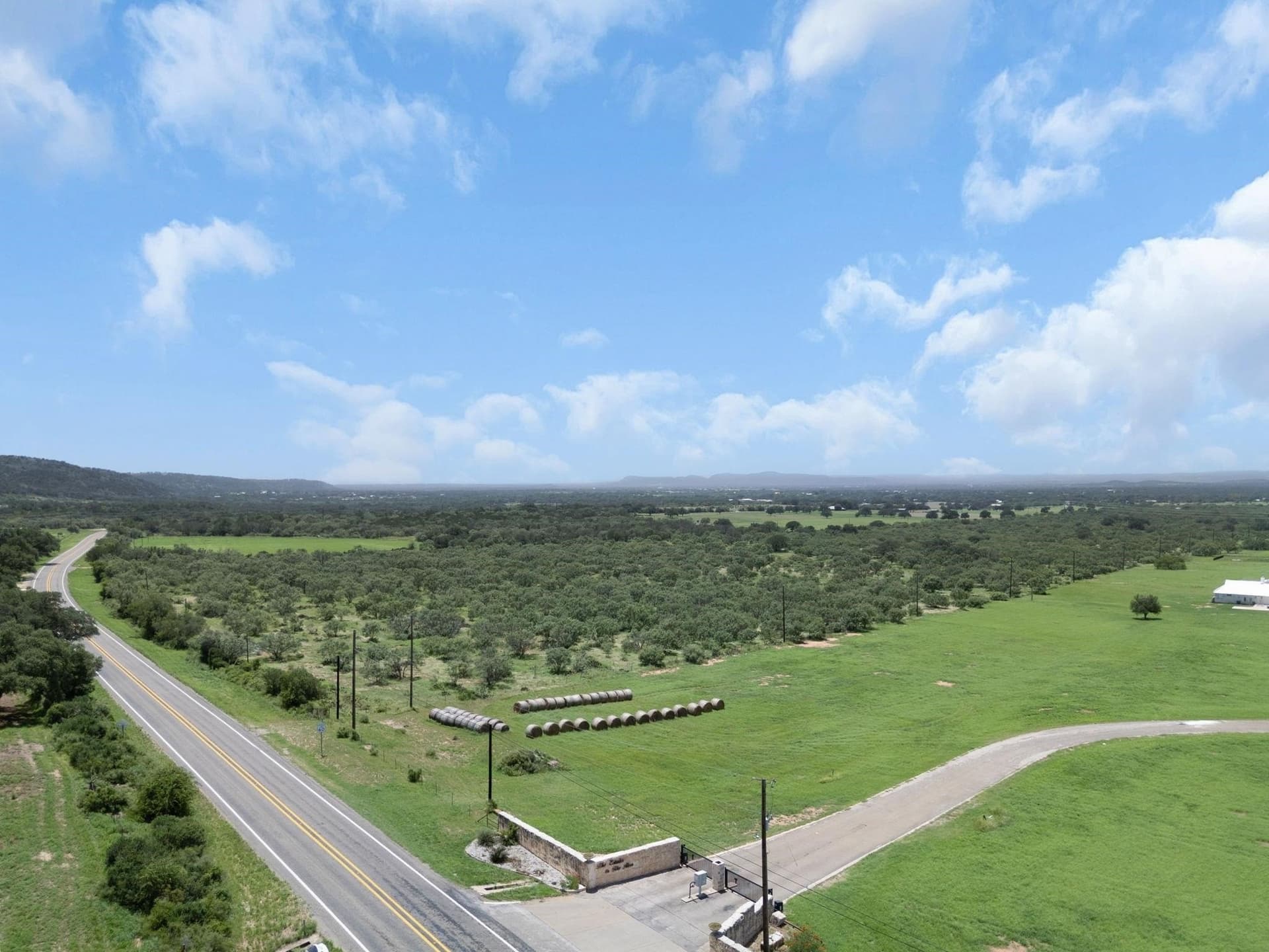 1.52 acres in Burnet County gallery image 4