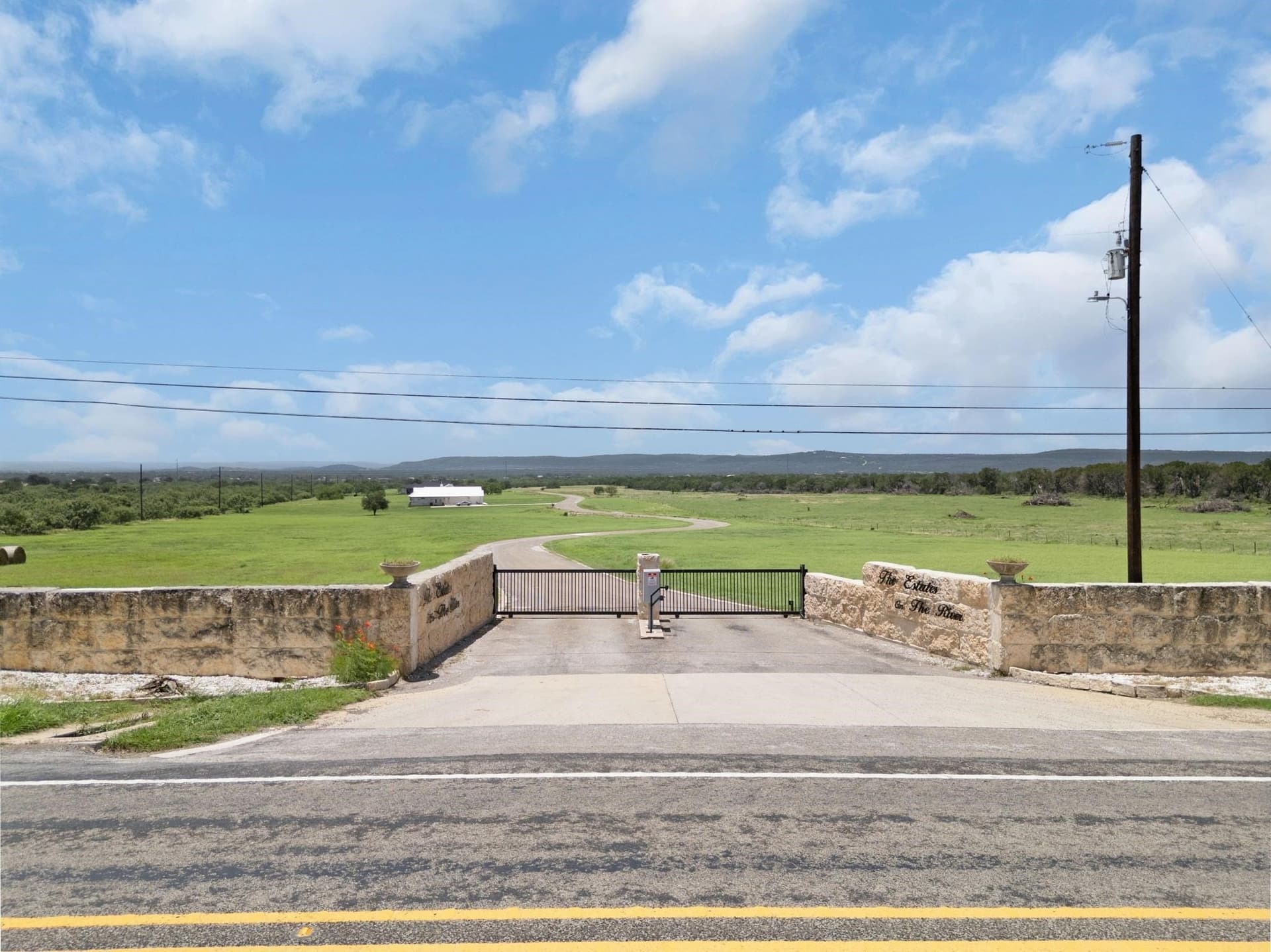 1.52 acres in Burnet County - photo 3