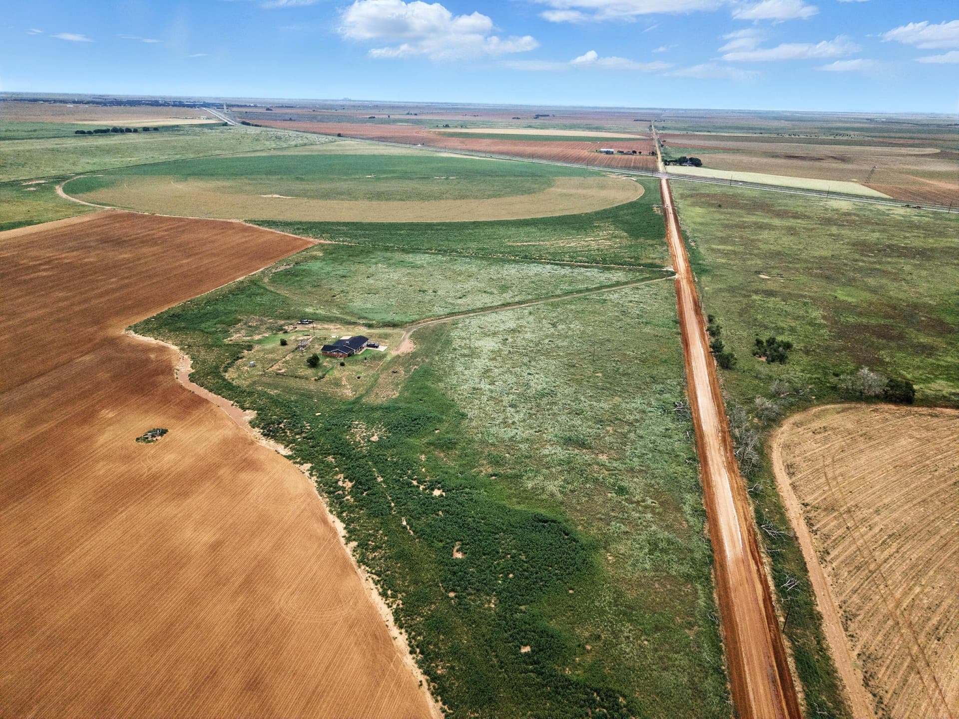 11.19 acres in Lamb County gallery image 2