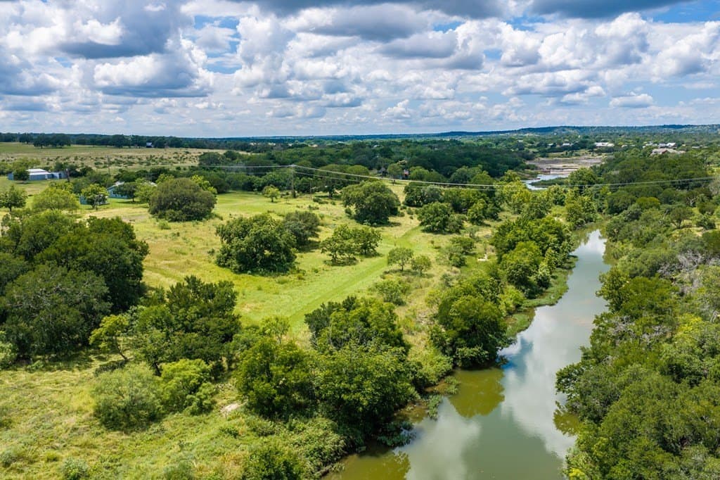 16.29 acres in Gillespie County gallery image 3