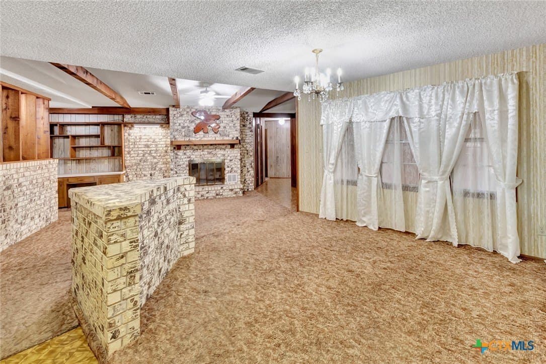 10.42 acres in Lavaca County gallery image 2